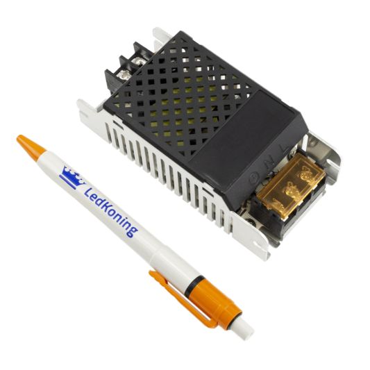 72W - 24V / 3A professionele voeding Slim Line voor led strips