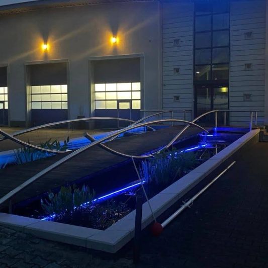 9 meter RGB Neon LED flex Midi Recht - complete set neon verlichting met grondspiezen