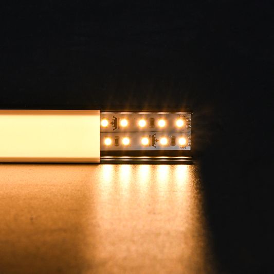 Aluminium ledstrip profiel zwart opbouw 2M - breed en hoog - compleet met afdekkap