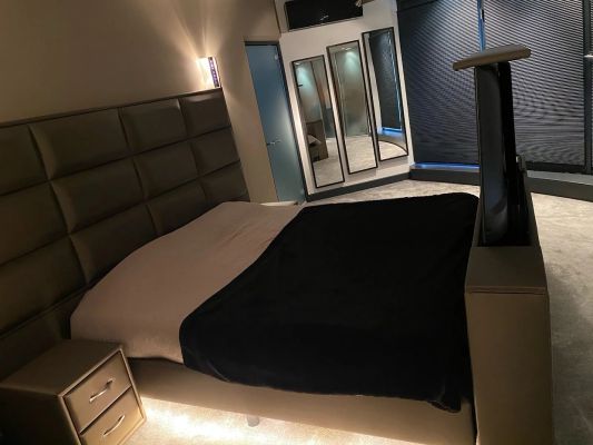 Bedverlichting 1 zijde complete set 1 meter LED strip warm wit met bewegingssensor en hoekprofiel