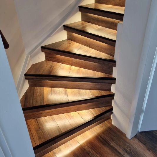 Dynamische trapverlichting controller inclusief sensoren en afstandsbediening - 12 programma's