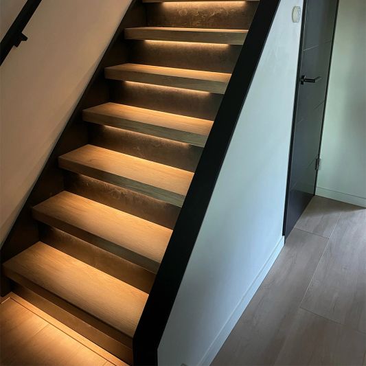 Dynamische trapverlichting set 50 cm voor max. 16 treden inclusief sensoren en 1 programma - Warm wit licht