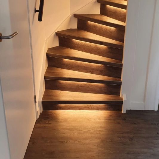 Dynamische trapverlichting set 50 cm voor max. 16 treden inclusief sensoren en 1 programma - Warm wit licht