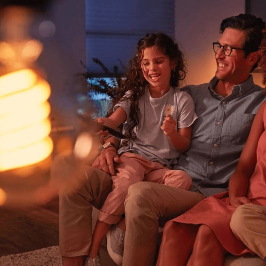 Philips Hue White Thin filament 7,2W E27 ST64