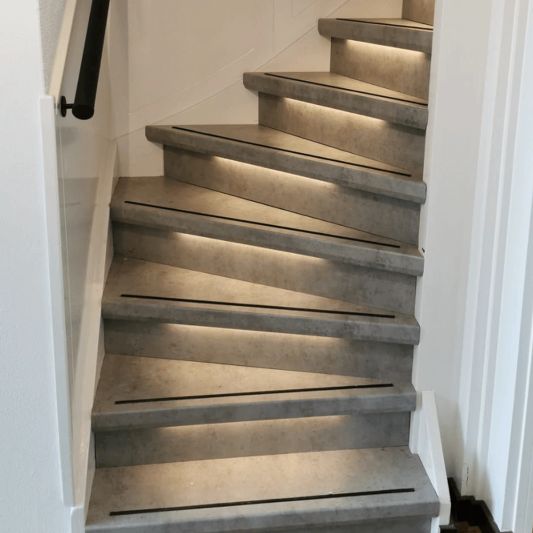 Trapverlichting Zigbee led strip Warm Wit 50 cm - Complete set inclusief profiel