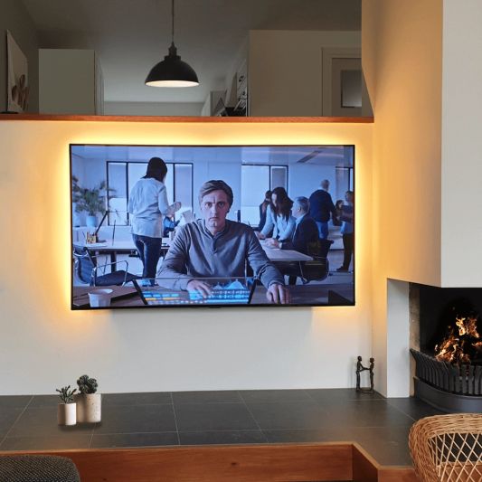 TV backlight set met 1 RGBWW ledstrip voor TV’s >60 inch