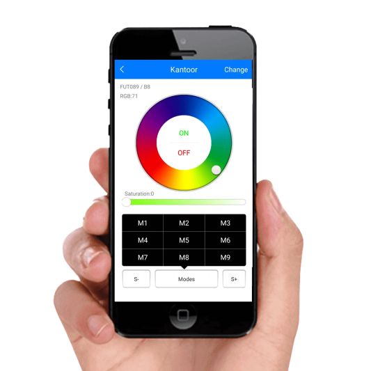 Wifi set met 1 tot 4 RGBW Led lampen 9W E27 fitting