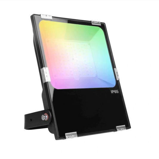 Wifi set met 1 tot 4 RGBWW LED schijnwerpers 50 Watt met Wifi bediening