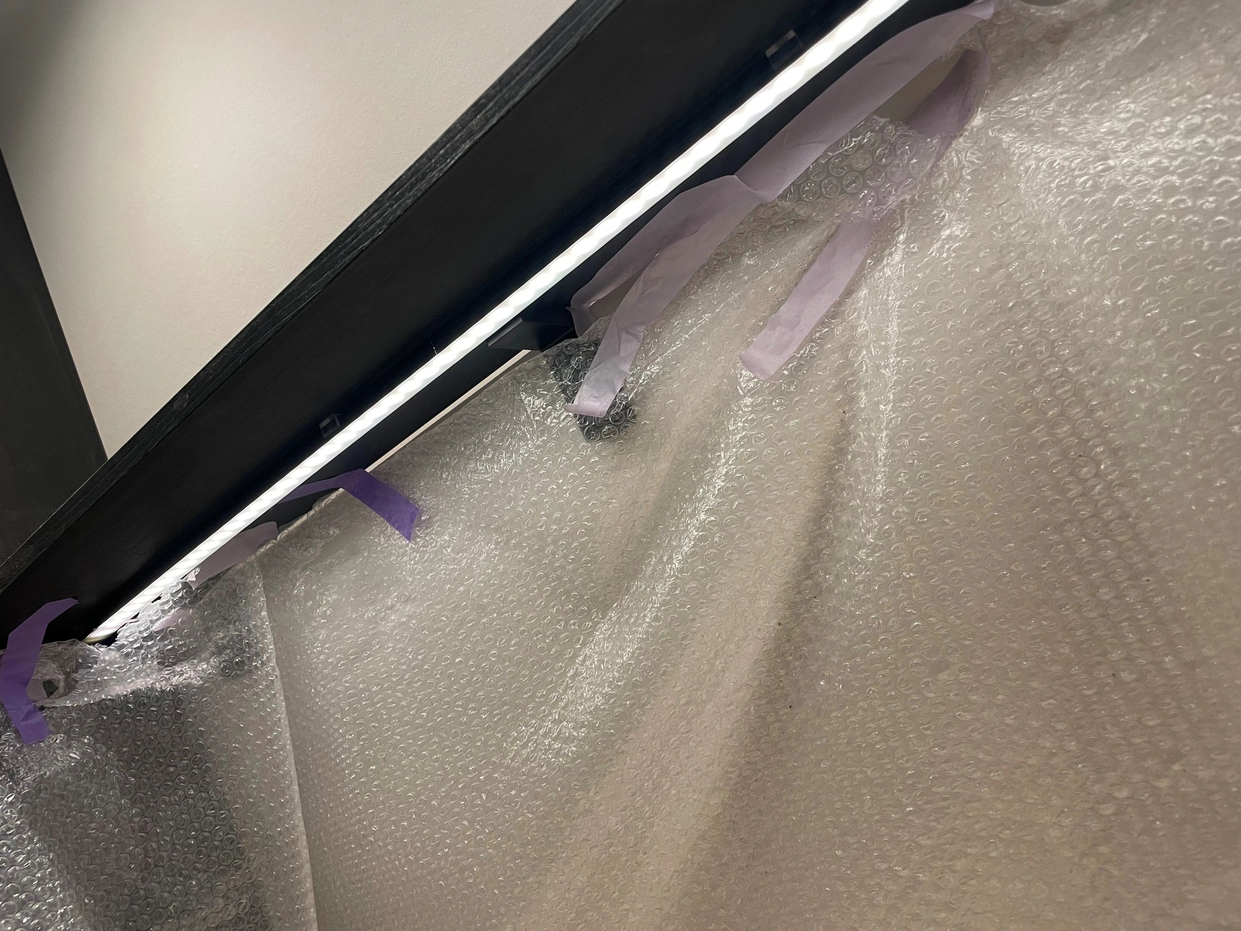 Aluminium ledstrip profiel zwart opbouw 2M - breed en laag - compleet met afdekkap