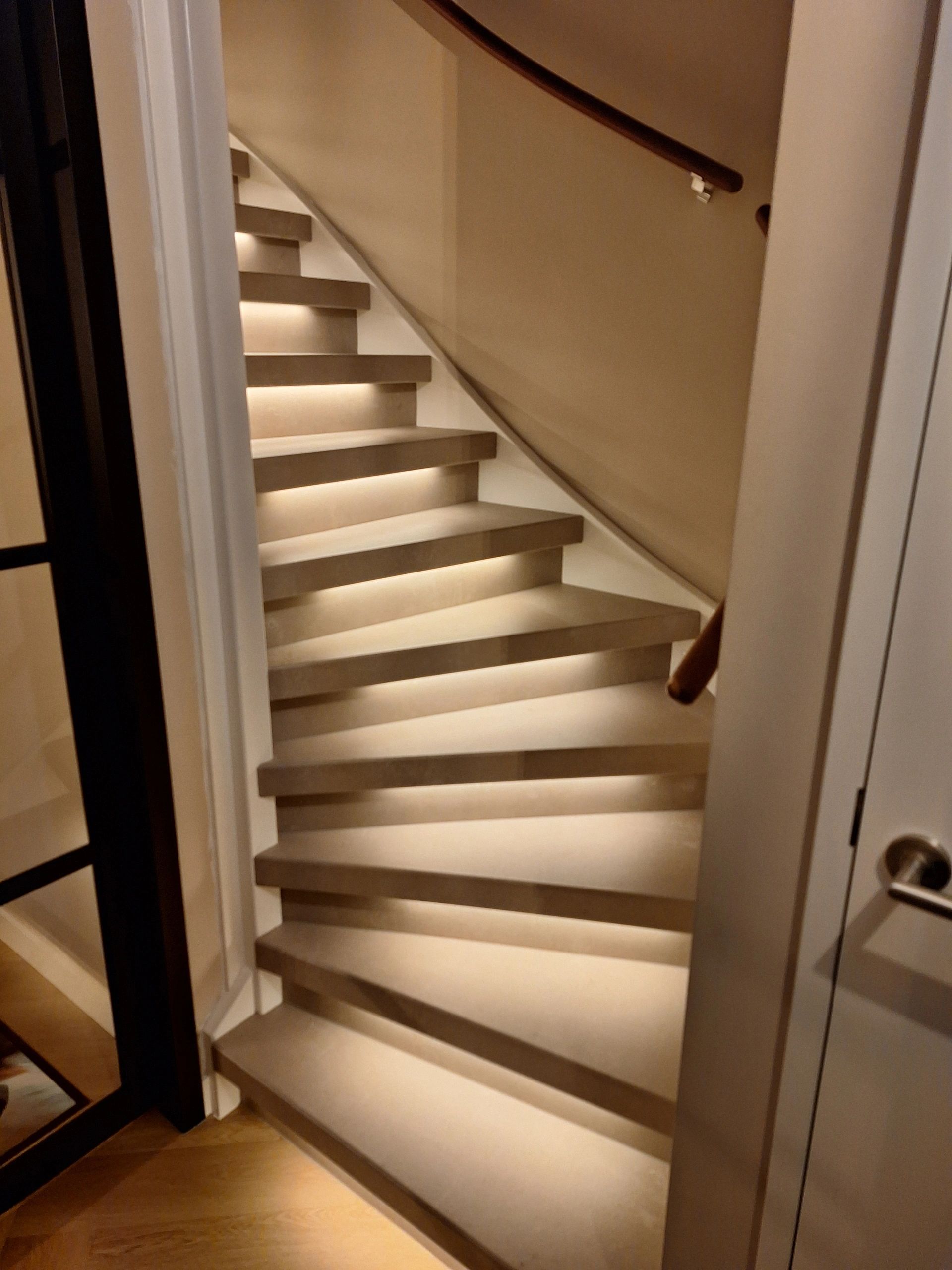 Trapverlichting Led strip Warm Wit 50 CM – Complete set inclusief profiel