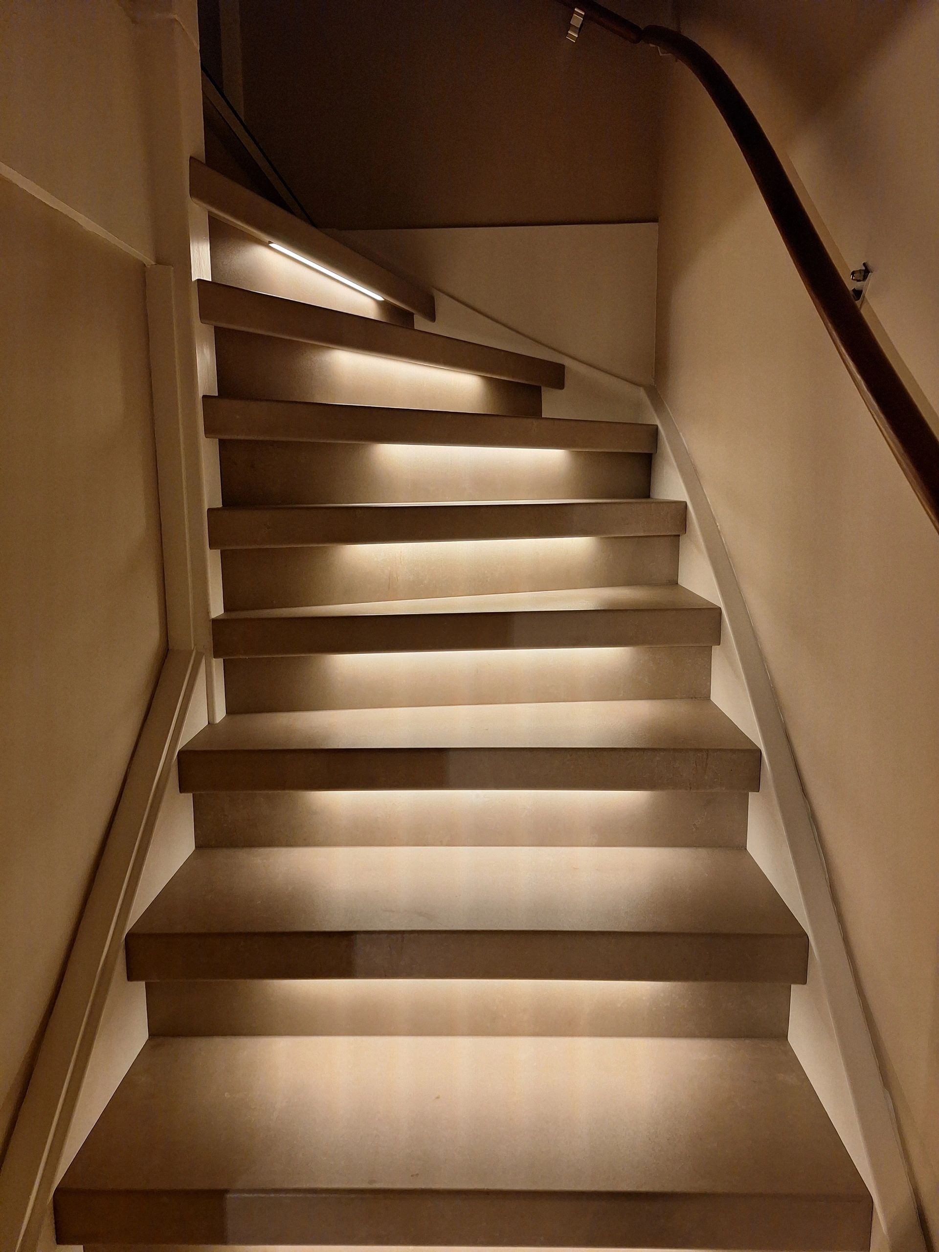 Trapverlichting Led strip Warm Wit 50 CM – Complete set inclusief profiel