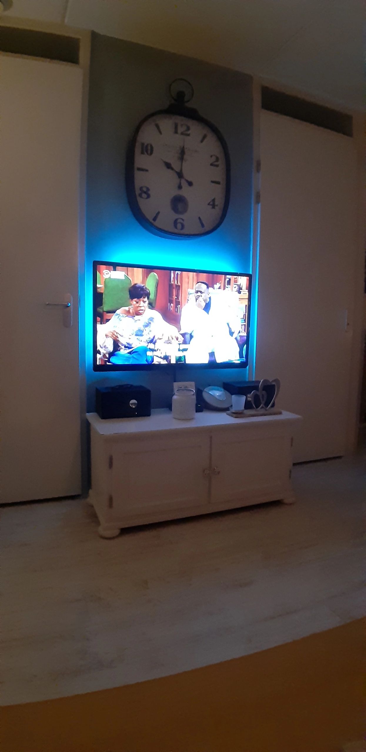 TV led strip set met 3 RGB strips voor TV’s > 60 inch