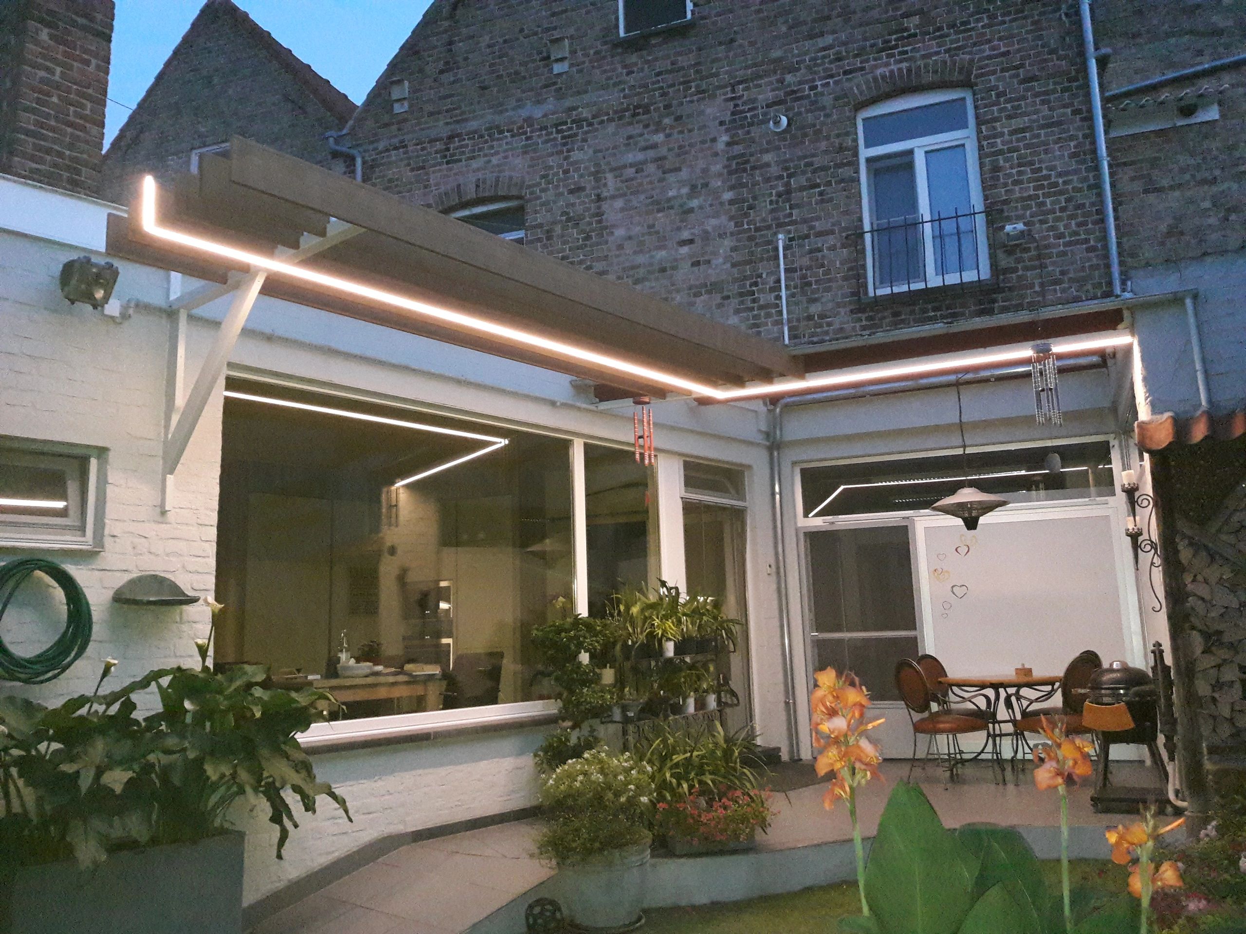 4 meter Warm Witte led strip voor buiten complete set