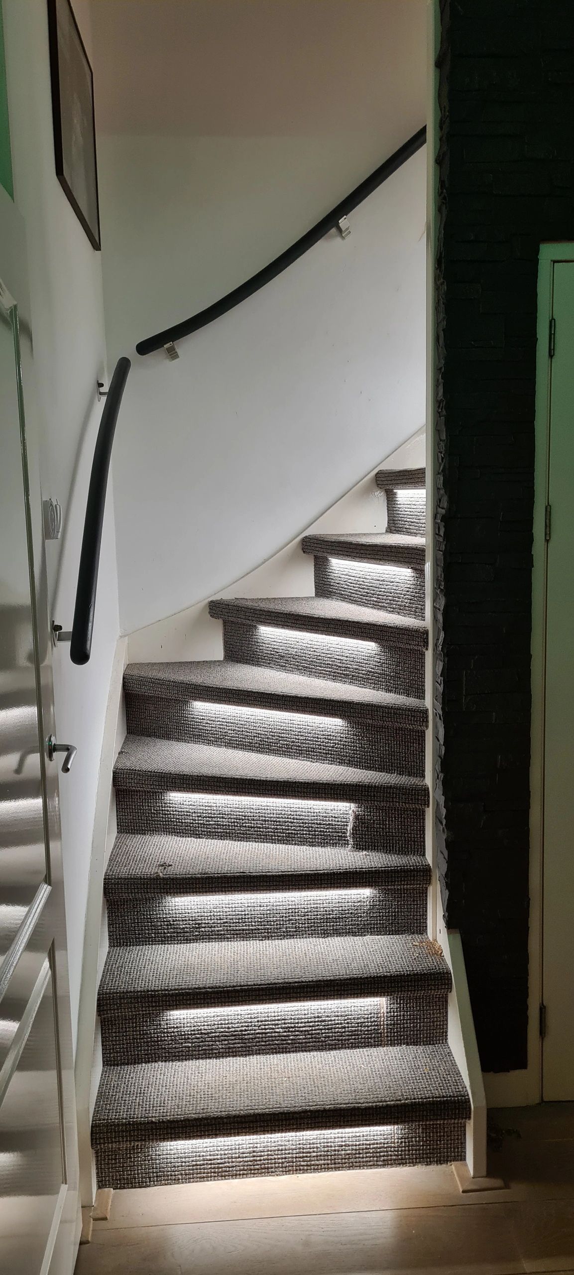 Trapverlichting Led strip Helder Wit 130 CM – Complete set inclusief profiel