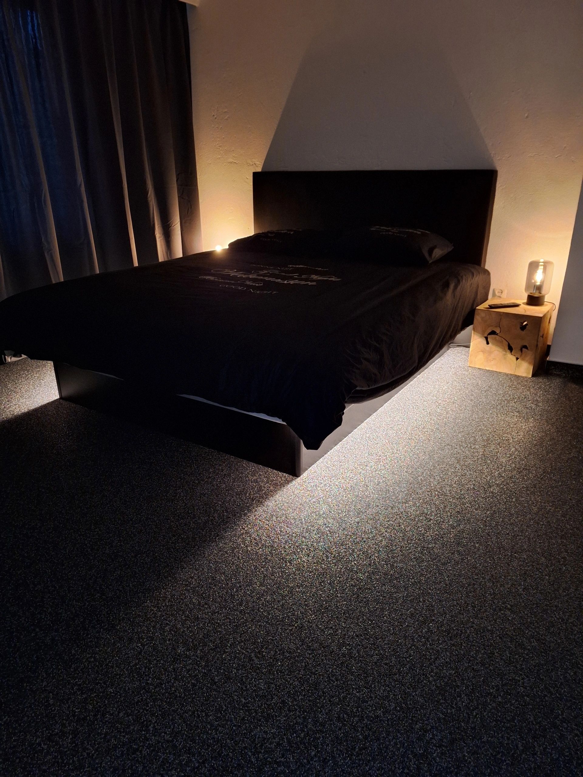 Bedverlichting 2 zijden complete set 2 meter LED strip warm wit met bewegingssensor