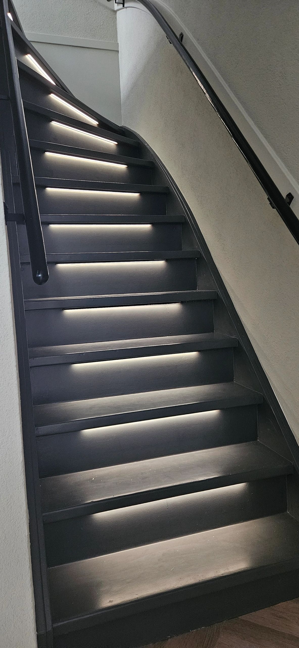 Trapverlichting Led strip Helder Wit 130 CM – Complete set inclusief profiel