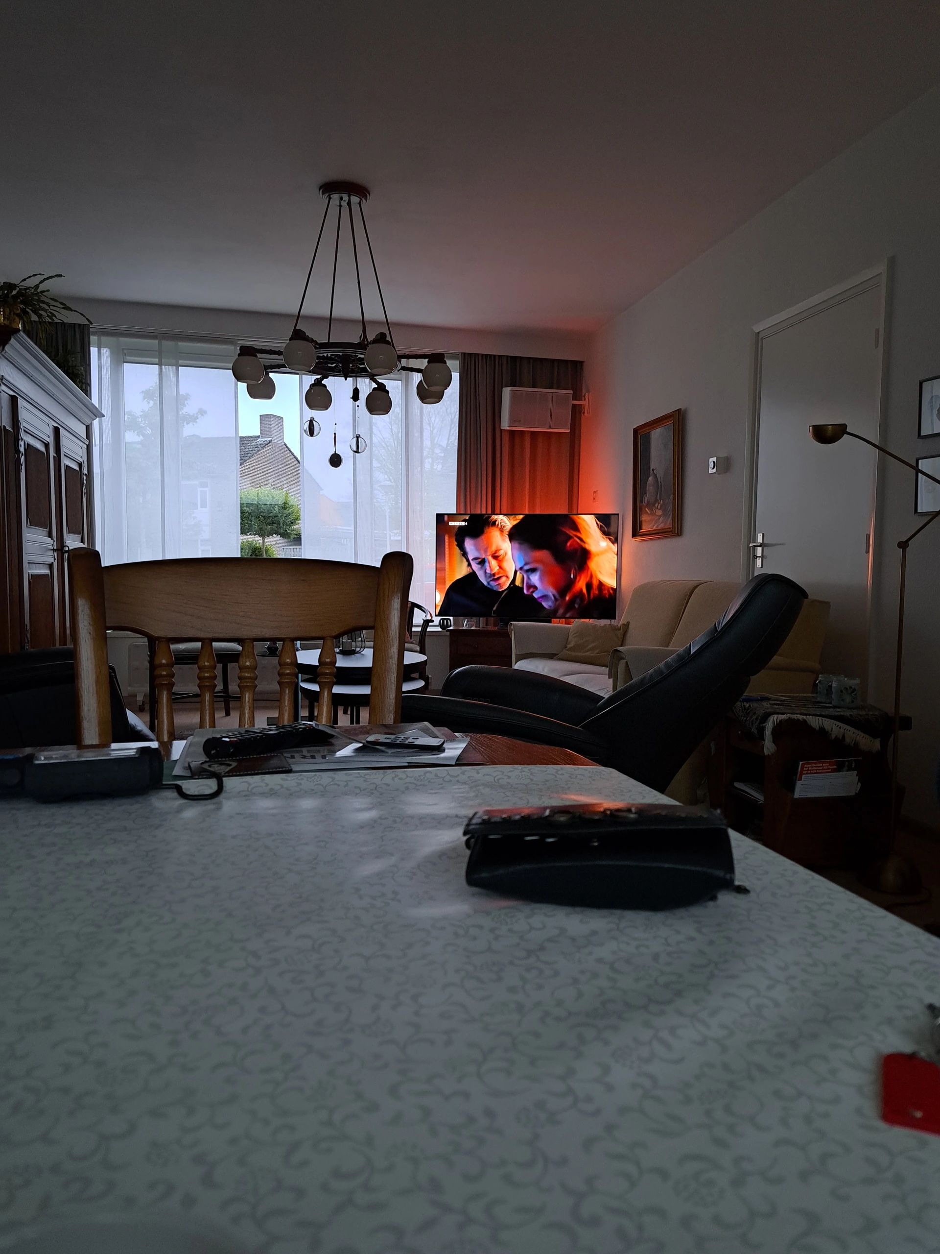 TV led strip set met 1 RGB strip voor TV’s > 60 inch
