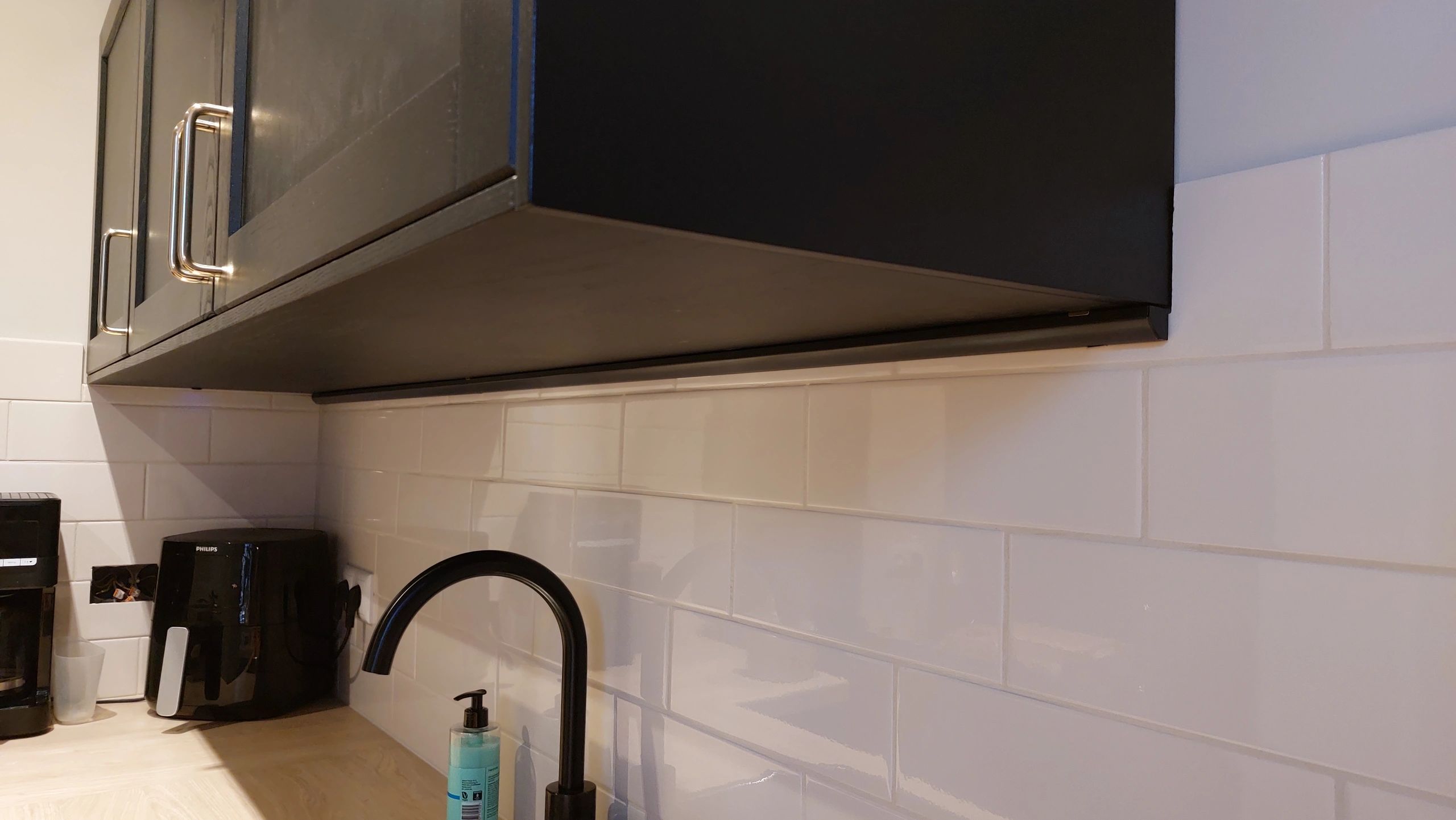 Ledstrip hoekprofiel zwart - Slim line - compleet inclusief afdekkap 2 meter