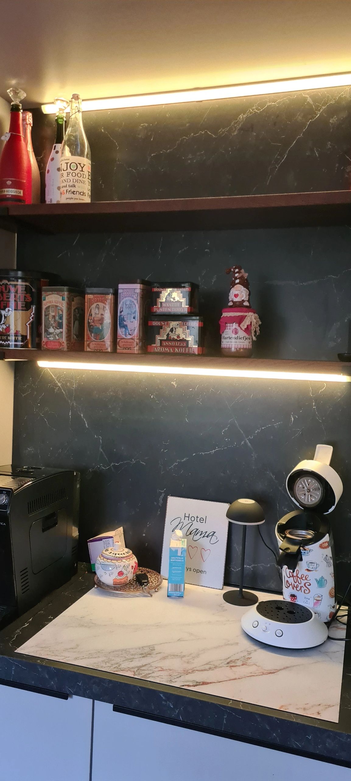 Ledstrip profiel hoek in zwart - Slim line - compleet inclusief afdekkap 1 meter