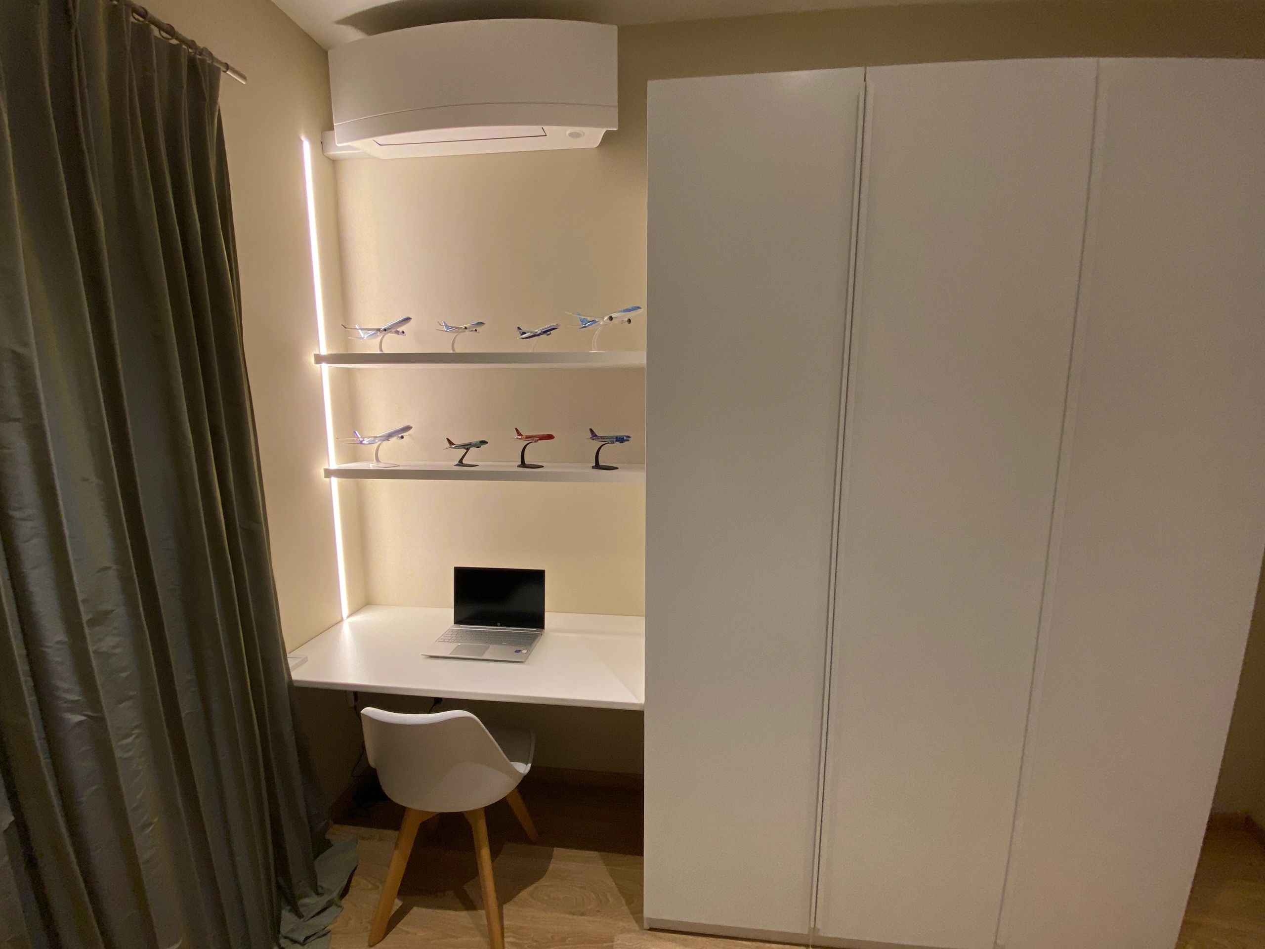 Aluminium ledstrip profiel opbouw 2M - 7 mm hoog - compleet met afdekkap