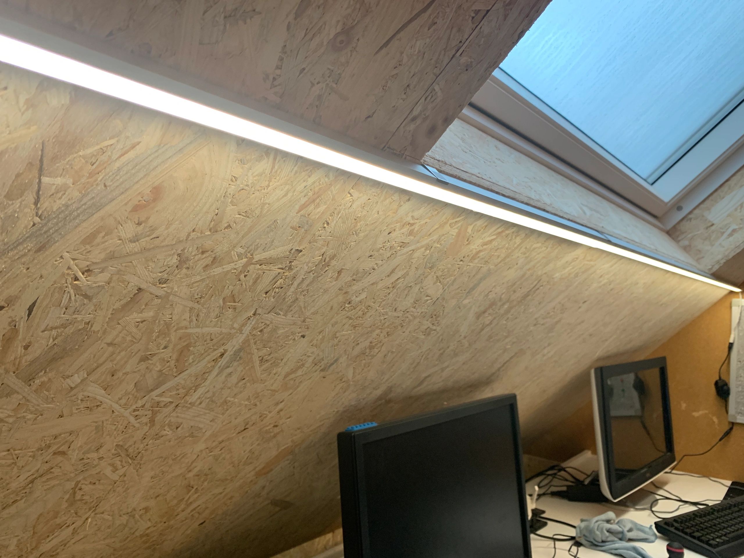 Ledstrip profiel hoek Slim line - compleet inclusief afdekkap 1,5 meter