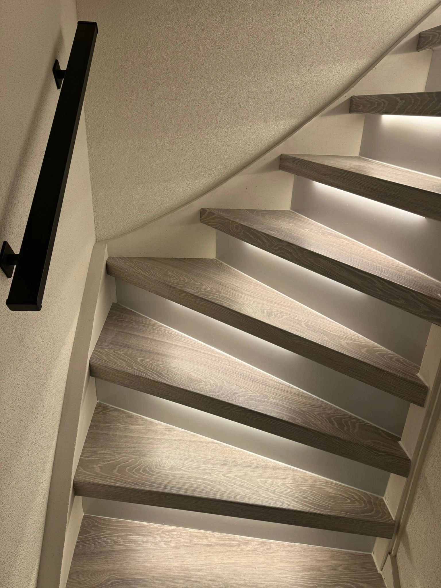 Led trapverlichting set Premium - Led strip set met profiel - Warm wit 130 cm