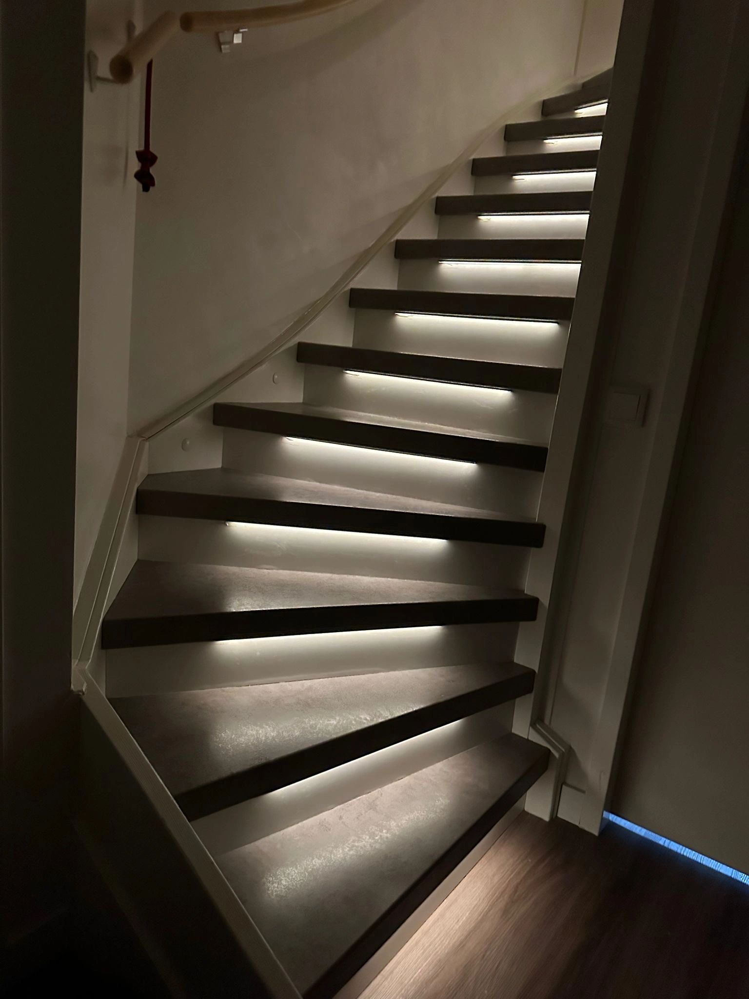 Trapverlichting Zigbee led strip Warm Wit 130 cm - Complete set inclusief profiel