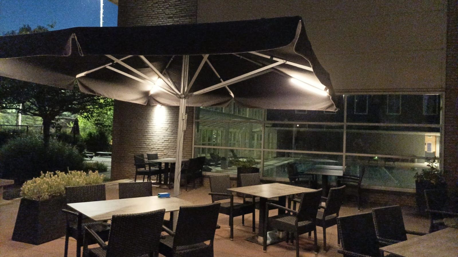 Parasolverlichting led strip set Warm Wit - 4 led strips op batterij