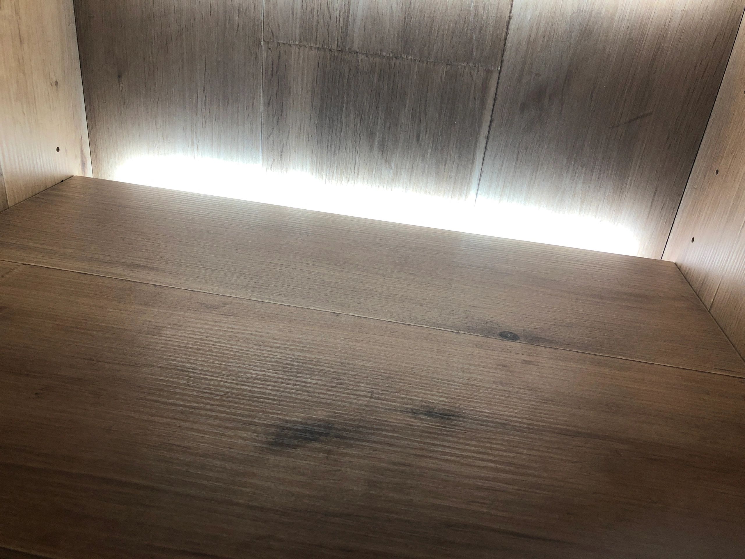 Ledstrip profiel opbouw Laag model - compleet met afdekkap 1,5 meter 7 mm hoog