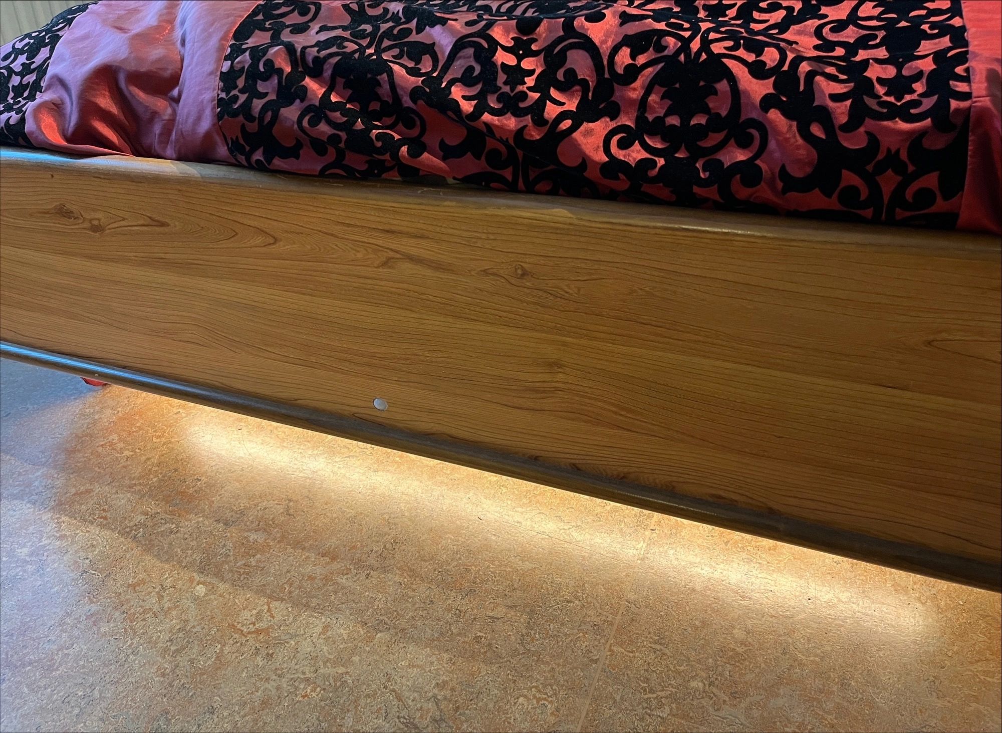 Bedverlichting 1 zijde complete set 1 meter LED strip warm wit met bewegingssensor en hoekprofiel