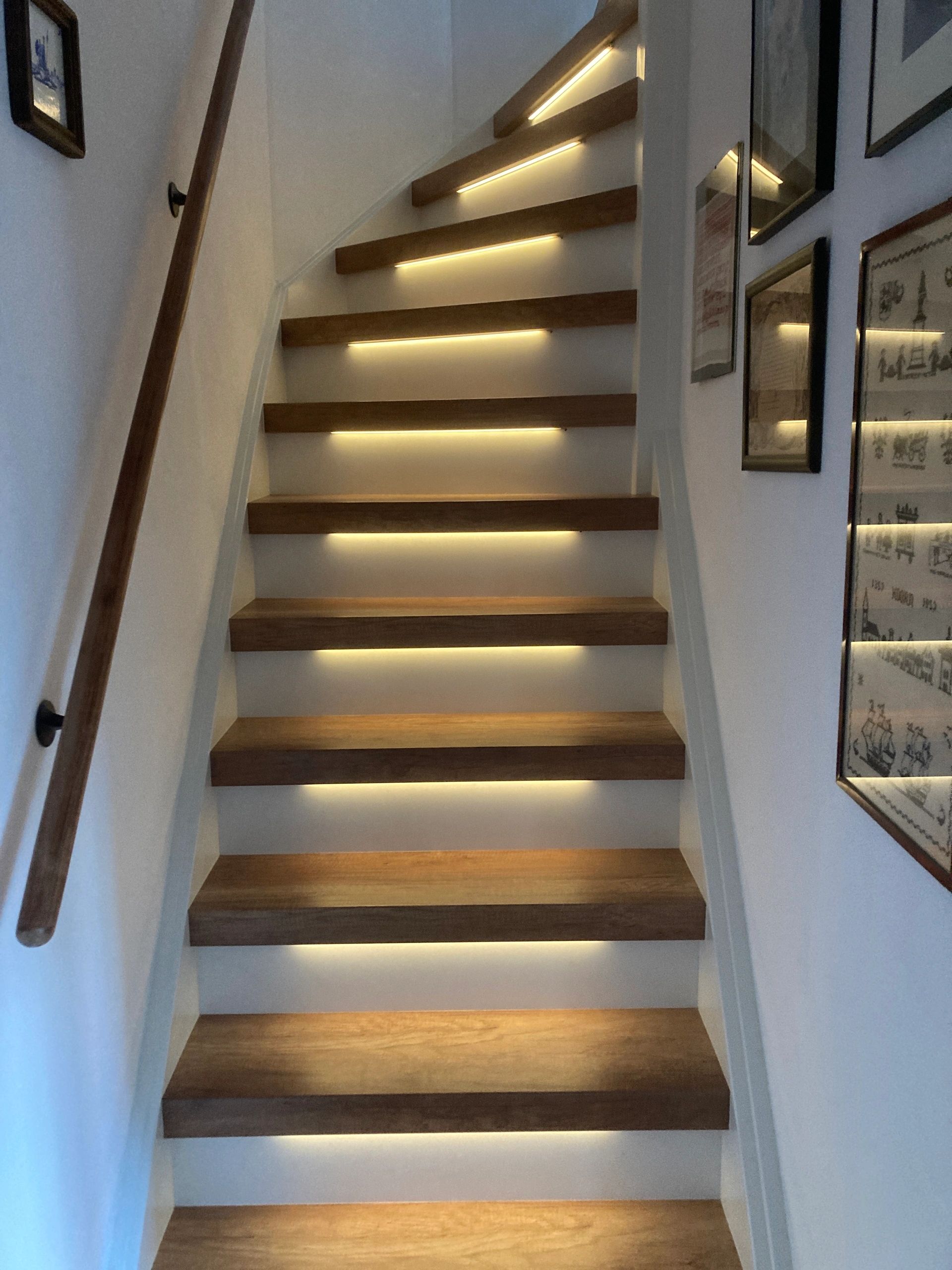 Led trapverlichting set Premium - Led strip set met profiel - Warm wit 130 cm