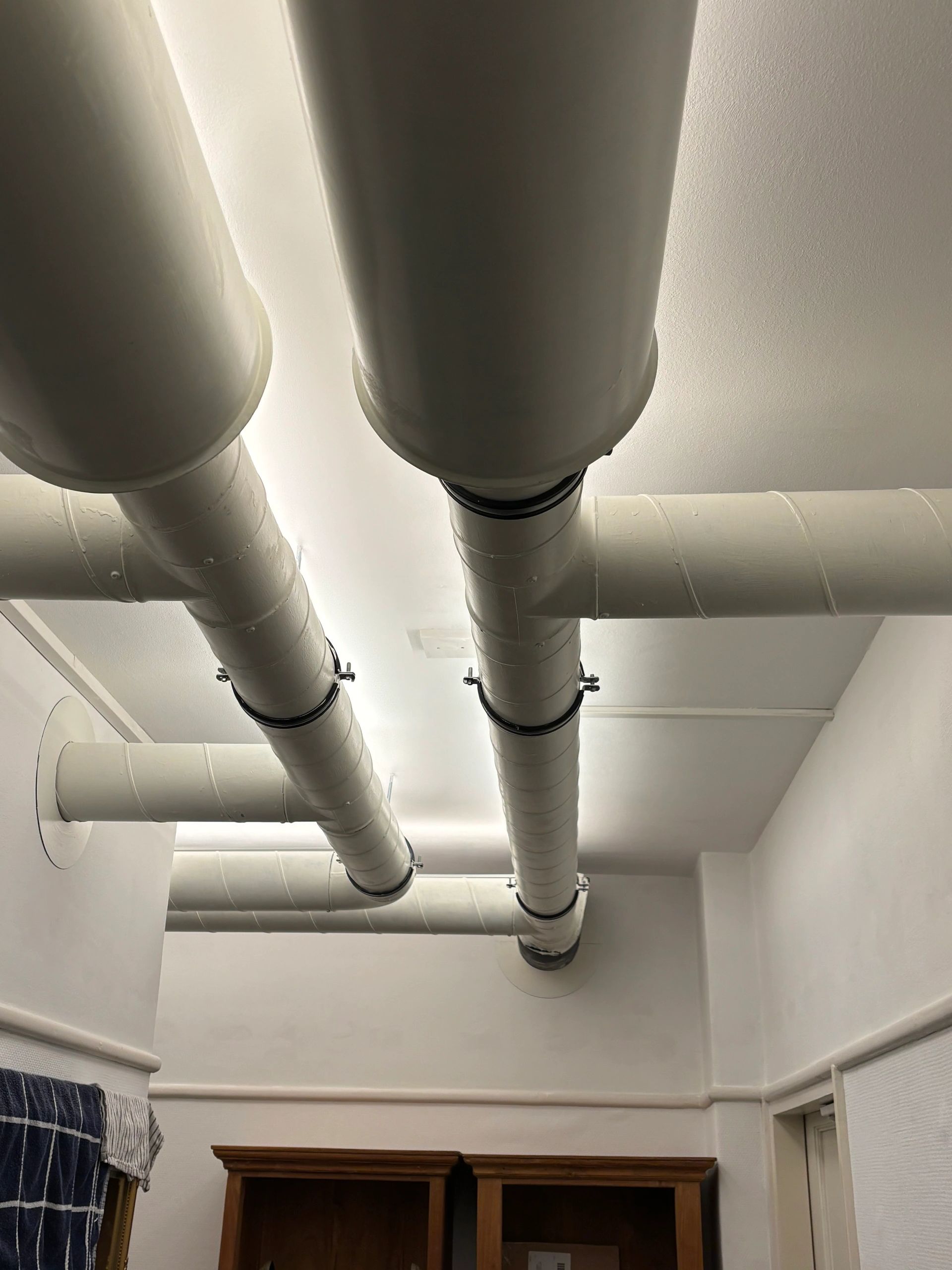 Aluminium ledstrip profiel opbouw 2M - 7 mm hoog - compleet met afdekkap