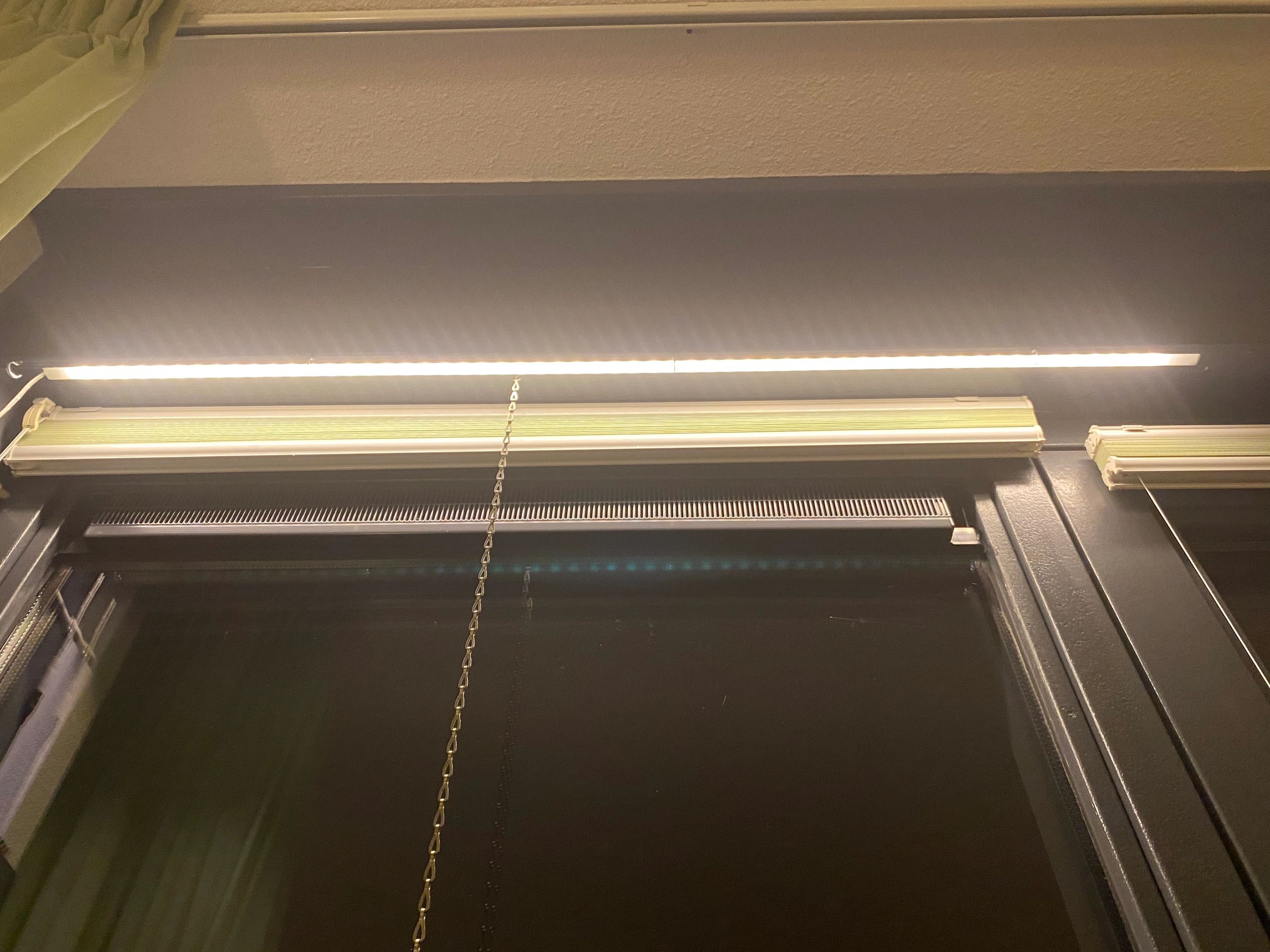 Aluminium ledstrip profiel opbouw 2M - 7 mm hoog - compleet met afdekkap