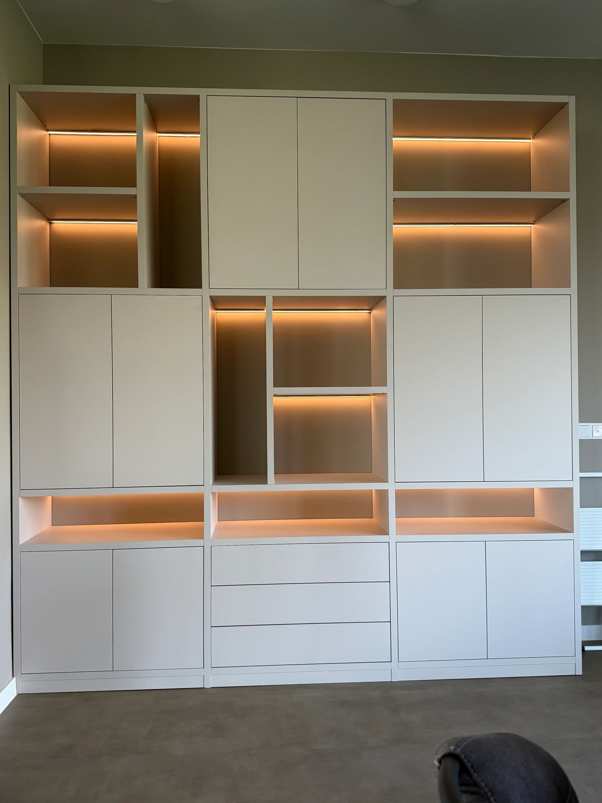 Aluminium ledstrip profiel opbouw 2M - 7 mm hoog - compleet met afdekkap