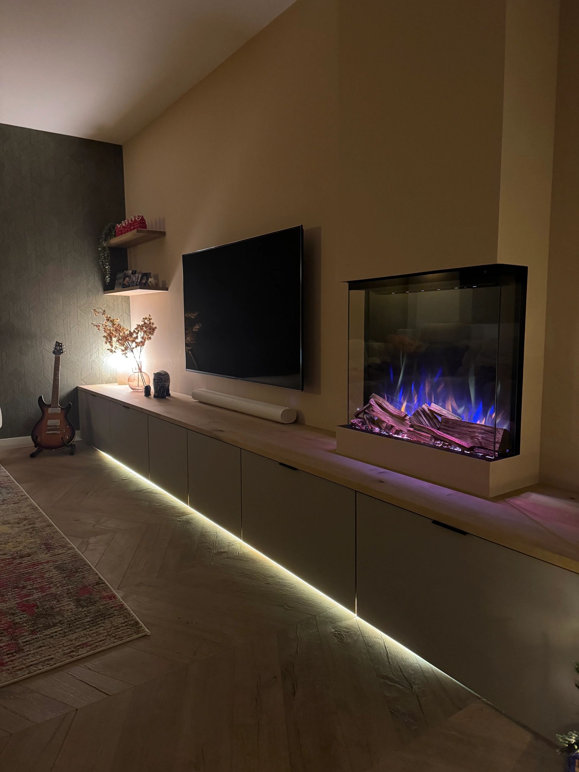 Aluminium ledstrip profiel opbouw 3M - 7 mm hoog - compleet met afdekkap