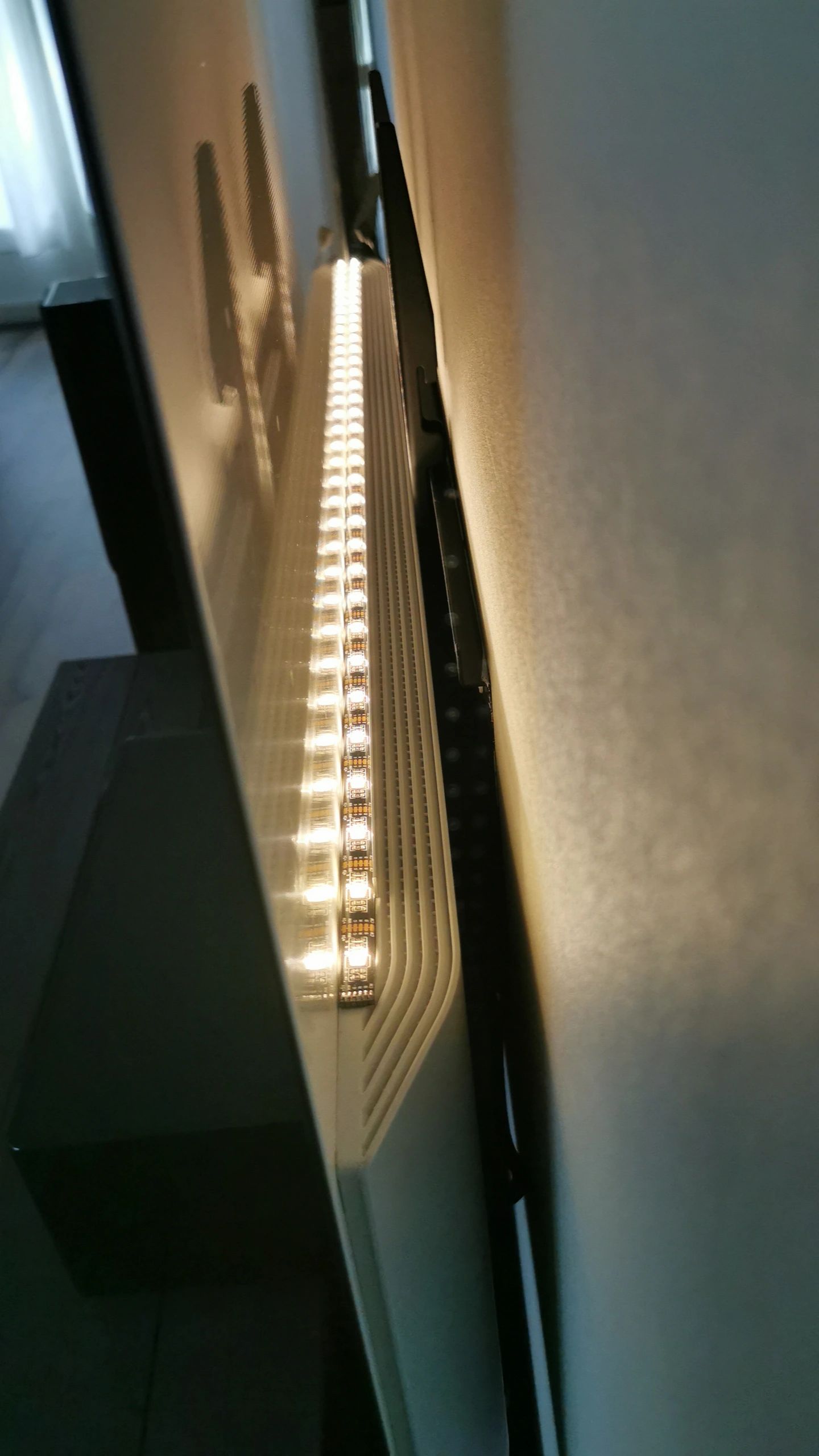 TV backlight set met 1 RGBWW ledstrip voor TV’s <32 inch