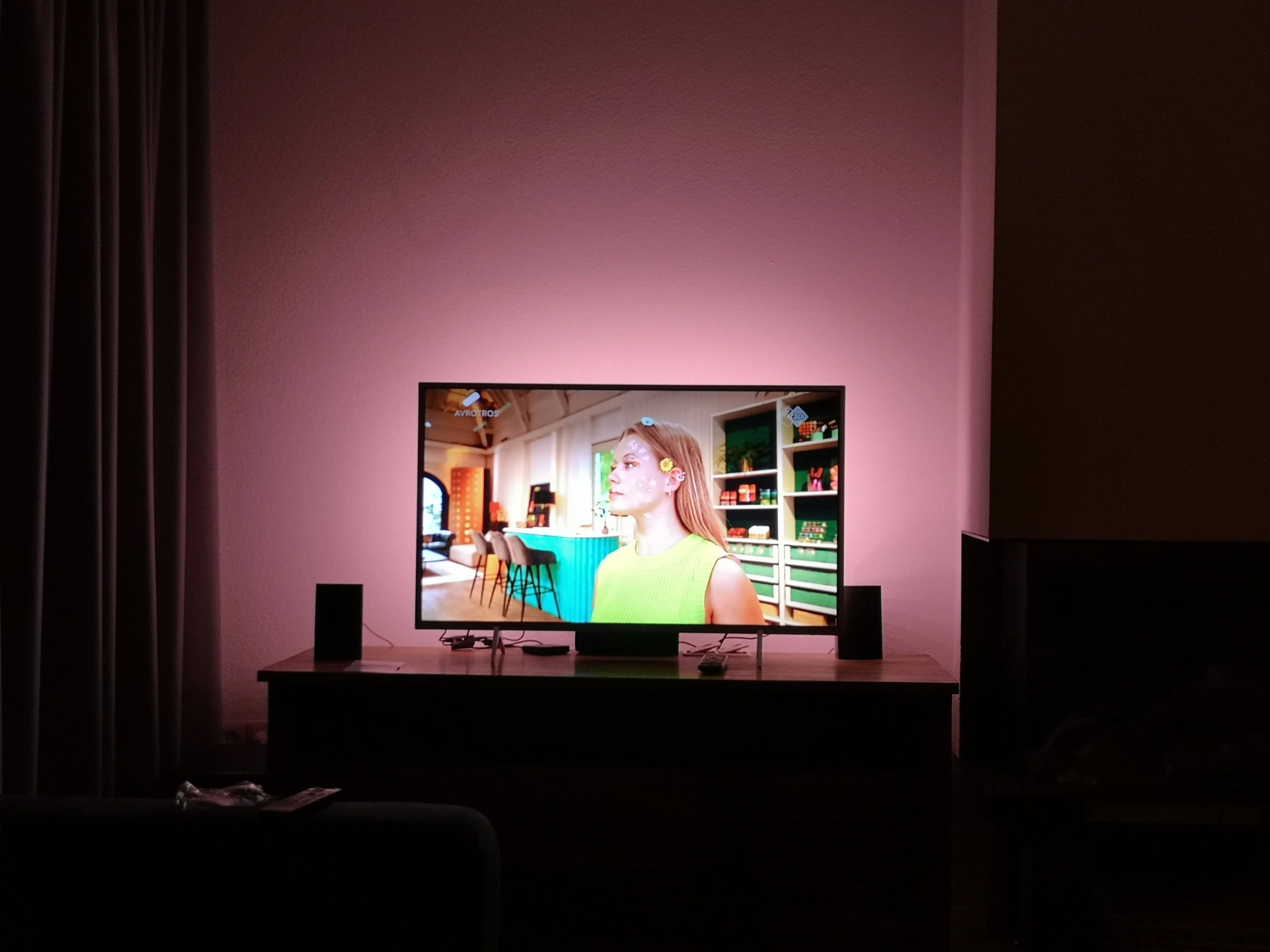 TV backlight set met 3 RGBWW ledstrips voor TV’s 40-50 inch