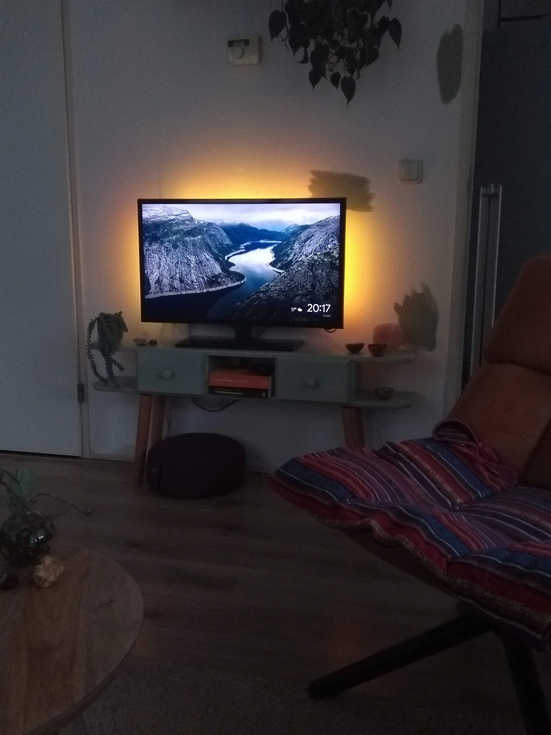 TV backlight set met 3 RGBWW ledstrips voor TV’s 40-50 inch