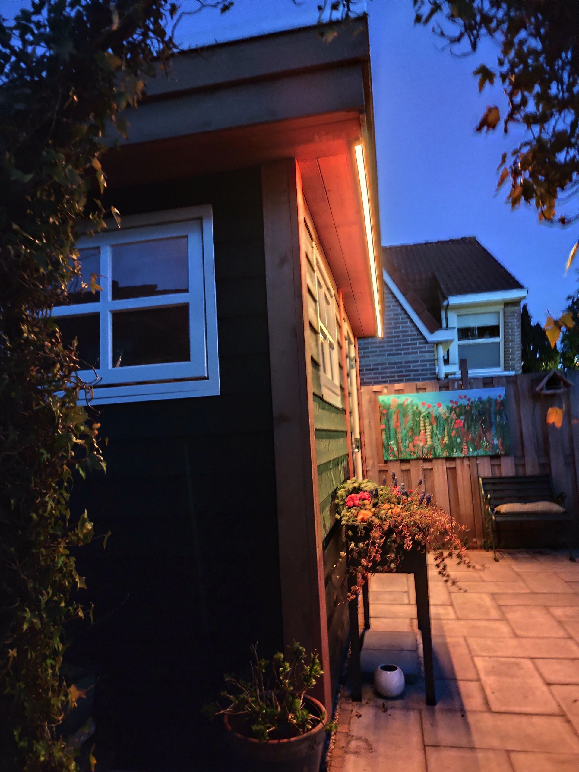 Aluminium ledstrip profiel zwart opbouw 4M - breed en hoog - compleet met afdekkap