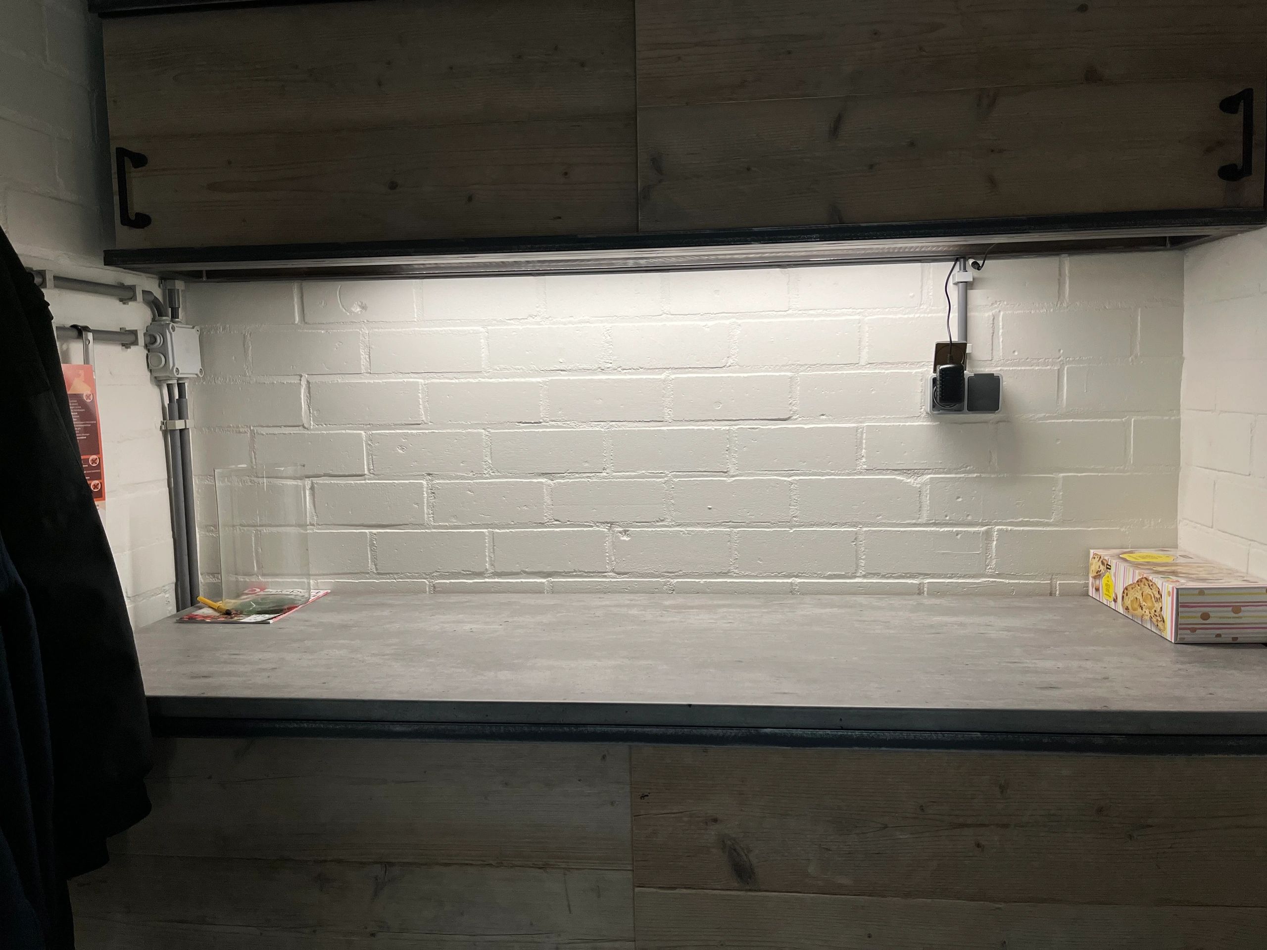 12 Watt - 24V / 0,5A adapter voor led strips