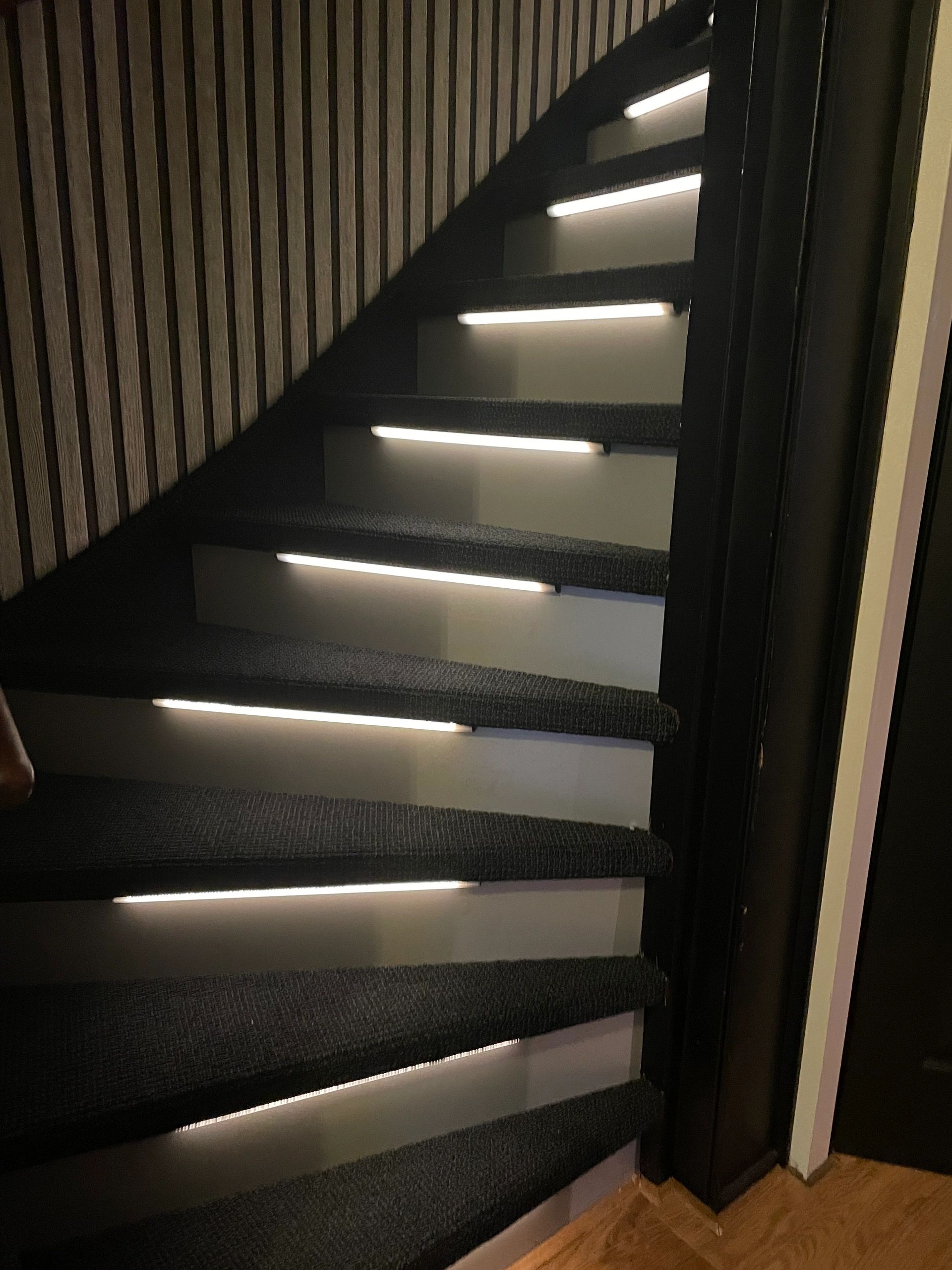 Trapverlichting Zigbee led strip Warm Wit 130 cm - Complete set inclusief profiel