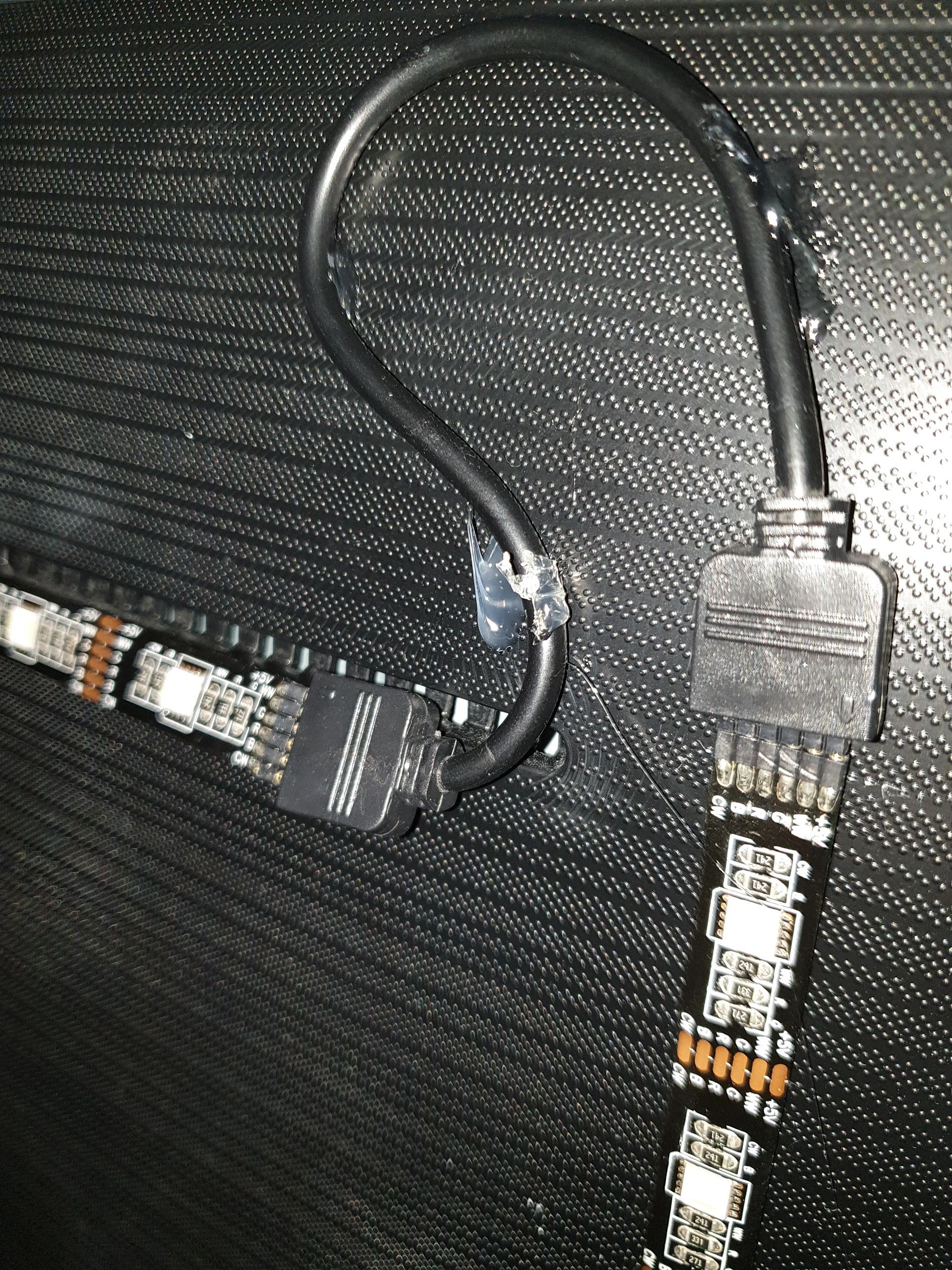 TV backlight set met 3 RGBWW ledstrips voor TV’s 40-50 inch