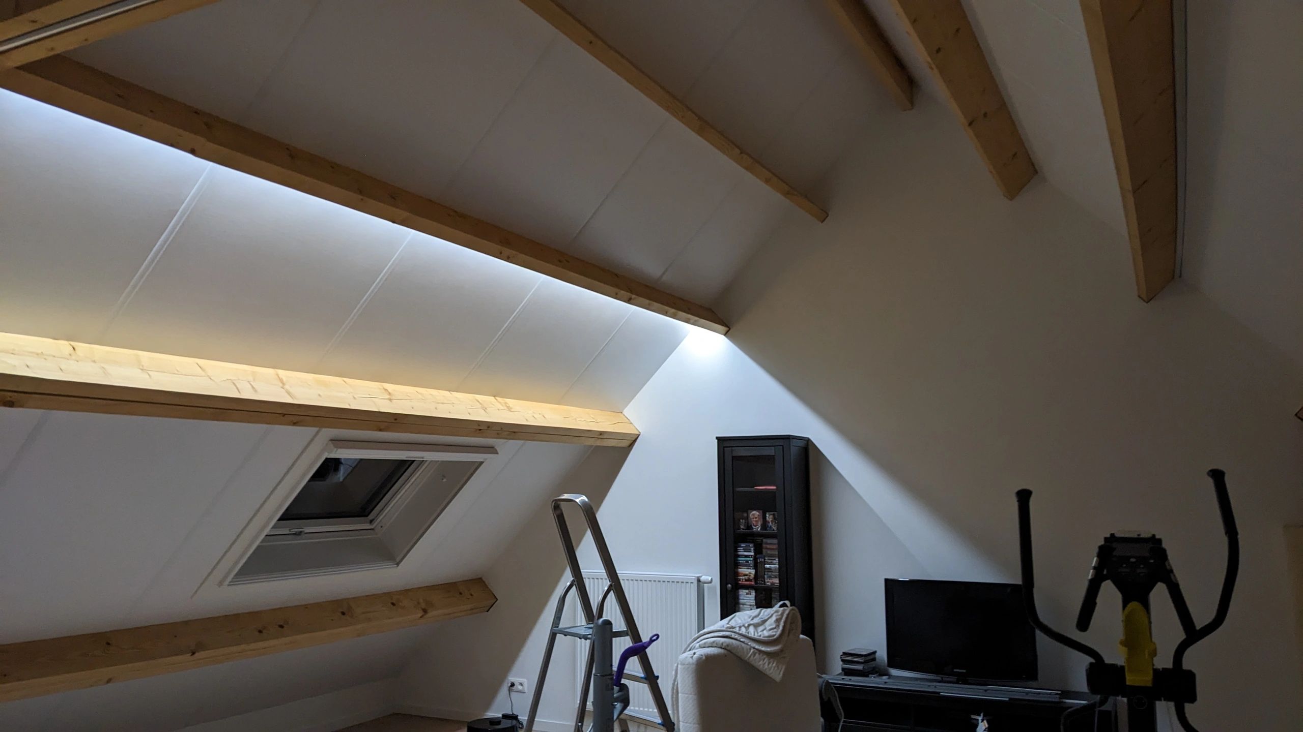 Ledstrip profiel hoek Slim line - compleet met afdekkap 4 meter