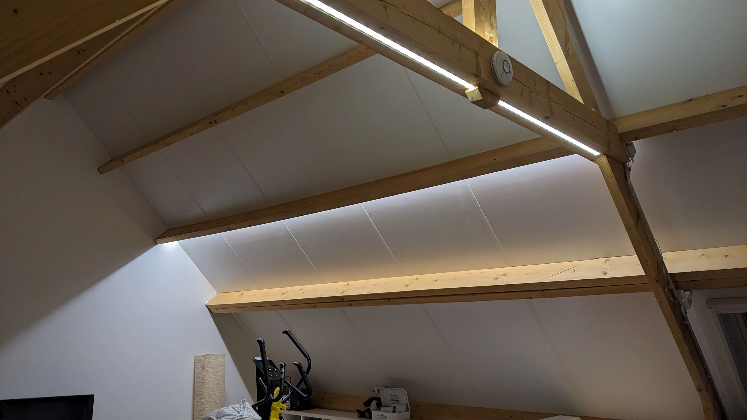 Ledstrip profiel hoek Slim line - compleet met afdekkap 4 meter