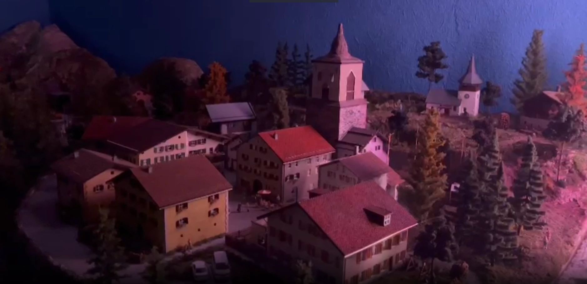 8 meter - 480 LEDS - RGB led strip