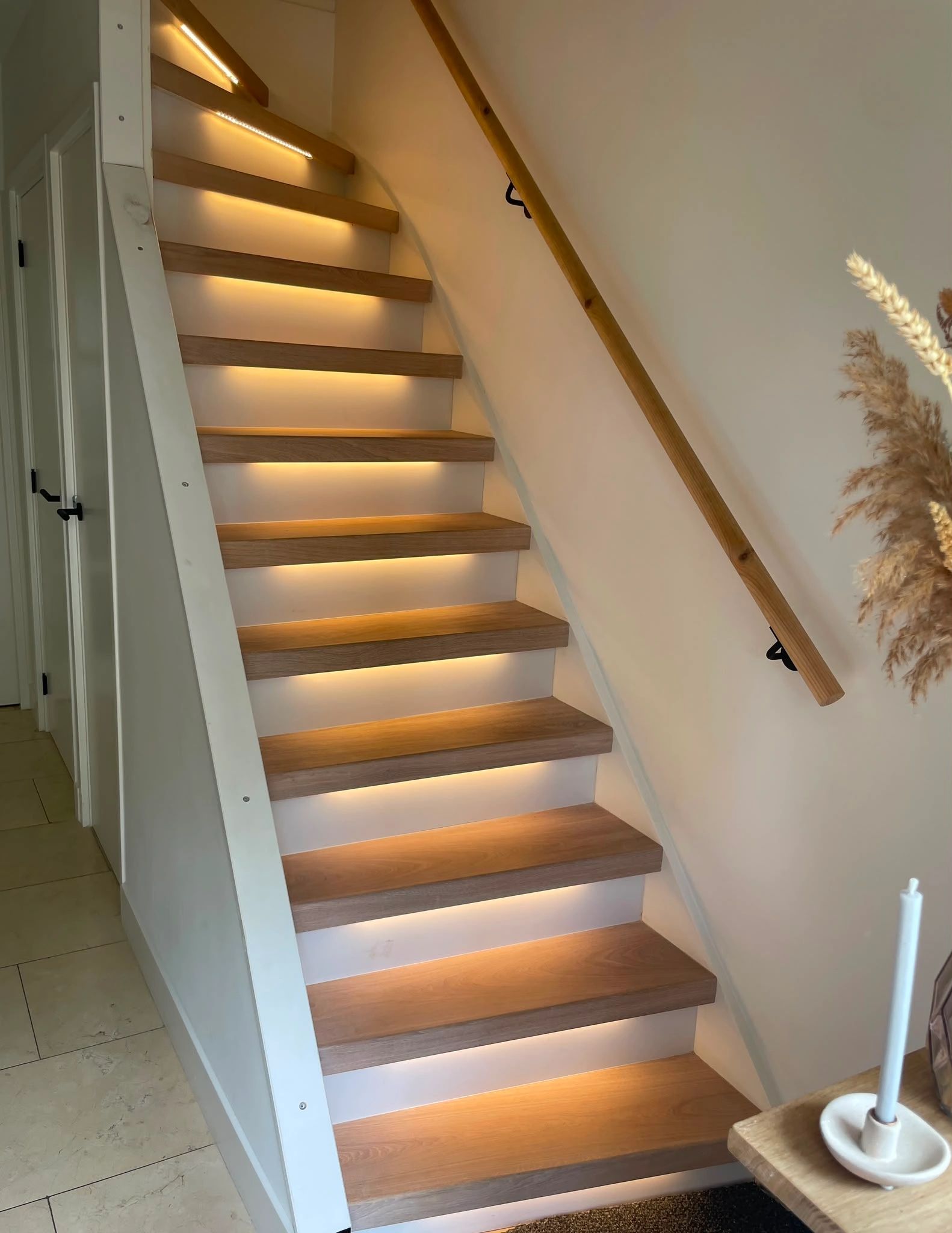 Trapverlichting Led strip Warm Wit – Complete set 130 CM